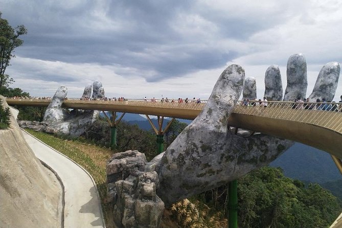 Private Tour to Ba Na Hill Golden Bridge from Da nang/ Hoi an - Golden Bridge: the photos, the timing, and the calm moment