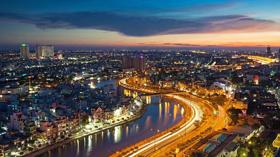 Private Tour: Visit 5 Districts In Ho Chi Minh By Motorbike - Price and value: what $34 buys you for a private motorbike tour