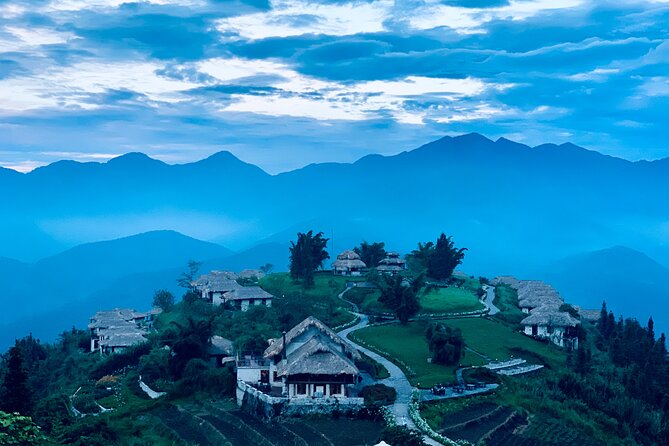 Private Transfer One Way From HANOI > SAPA - Communication that makes the transfer smoother