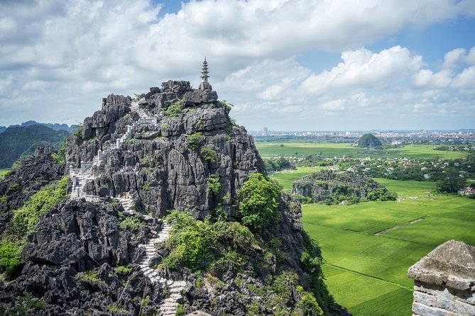 Private Transfers Hanoi <=> Sapa 1 Way (Hotel pick-up/Drop-off) - Price and Value: When $139 Per Group Makes Sense