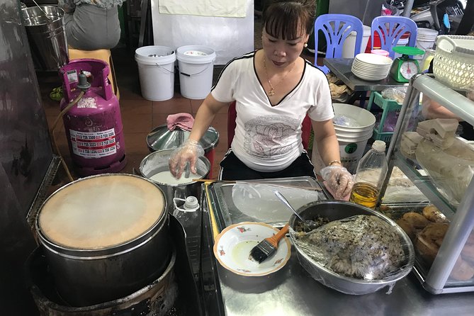 Private Walking Saigon Food Tour by Night - Stop-by-Stop: The 8 Tastings Plus Dessert That Teach You Saigon