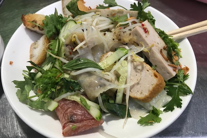 Private Walking Saigon Food Tour by Night - What Makes This Tour Different from a Typical Food Checklist