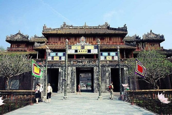 Pu Luong Insight Half Day of Nature and Culture Discovery Top 1 - The 1:30 pm Start: Walking Through Rice Paddies and Hillside Paths