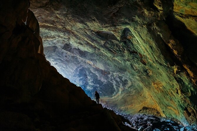 Pygmy Cave | The magnificent cave in Phong Nha | 2 days 1 night - Stop 4 (Day 1 evening): entering Hang Pygmy and setting the campsite