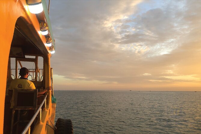 Red River Private Tour : Sunset and Night Squid Fishing - Key points to know before you go