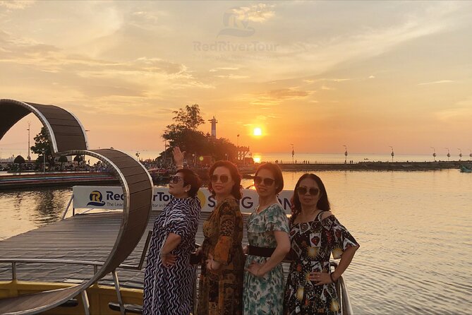 Red River Private Tour : Sunset and Night Squid Fishing - The BBQ on board: dinner is included, and the catch can be part of it