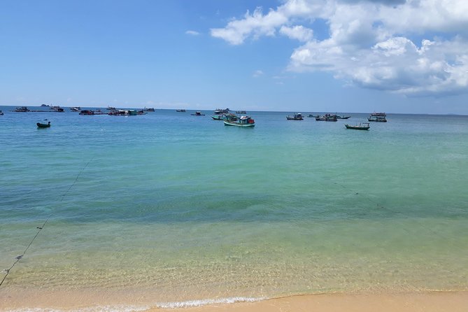 RED RIVER TOUR (Private Tour): LAND ISLAND TOUR AROUND THE SOUTH - Getting Picked Up and Staying Comfortable