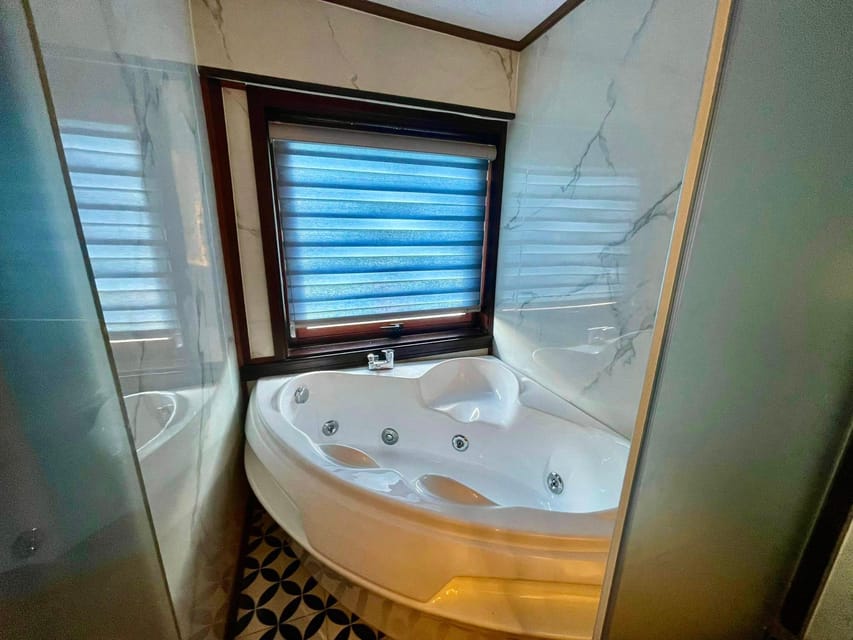 Renea Cruises - BEST Small Boat in Bai Tu Long & Halong Bay - Practical tips before you go