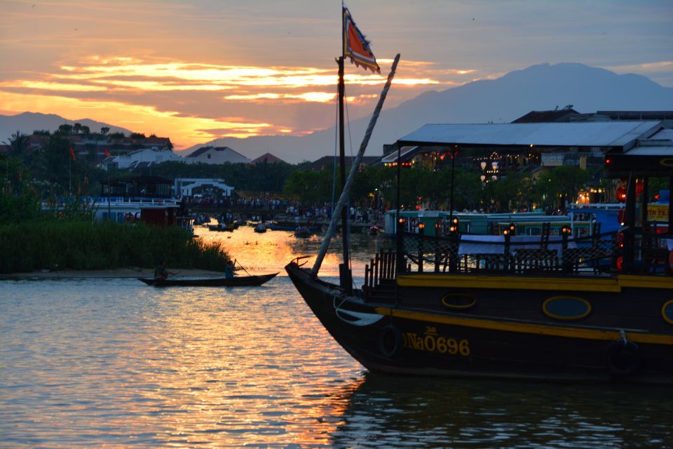 Romantic Sunset Dinner Cruise in Hoi An - Duration and Timing: Why Two Hours Works in Hoi An