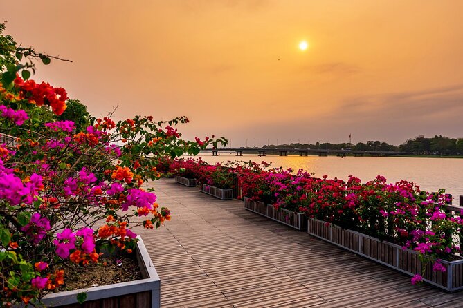 Round Trip: Da Nang/Hoi An – Hue with English-Speaking Driver - How the hotel pickup shapes your day