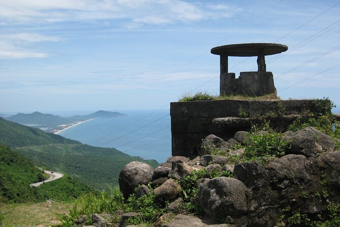 Round Trip: Da Nang/Hoi An – Hue with English-Speaking Driver - Minh Mang Mausoleum: symmetry, river views, and royal design