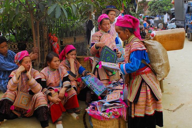 Sa Pa 2-Day Moderate Trek and Homestay Limousine Tour from Hanoi - Morning in the homestay: breakfast timing and getting your pack right