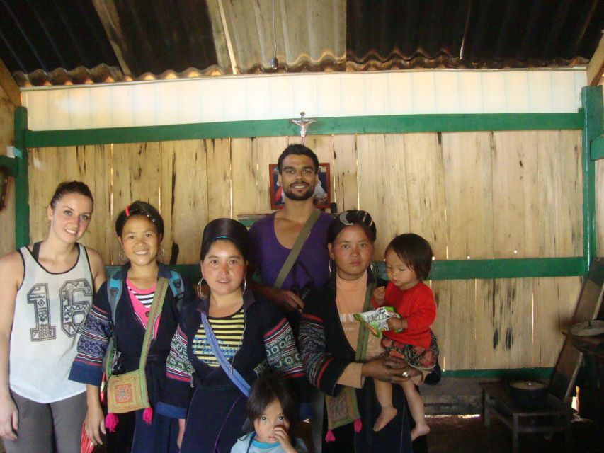 Sa Pa: 6-Hours Muong Hoa Valley Trek with Local Ethnic guide - Lunch time: local food, local prices, and a chance to reset