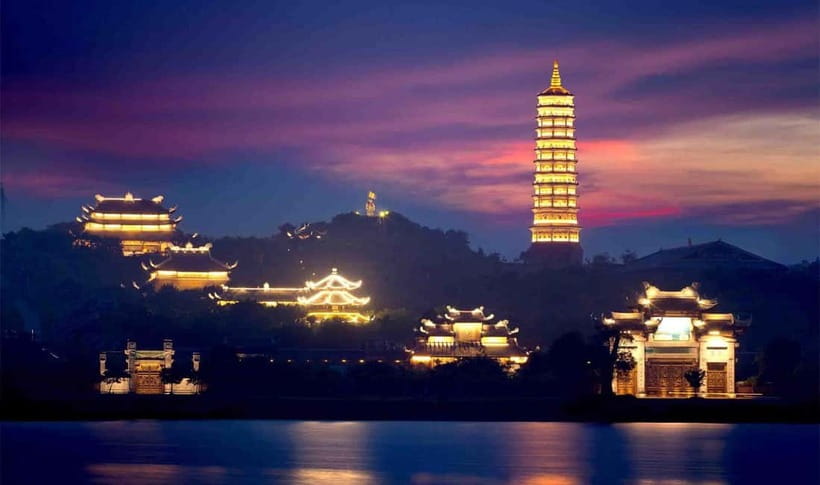 Sacred Nights at Bai Dinh Pagoda: A Spiritual Escape - Worship route: Arhat Corridor, Phap Chu Hall, and what to watch for