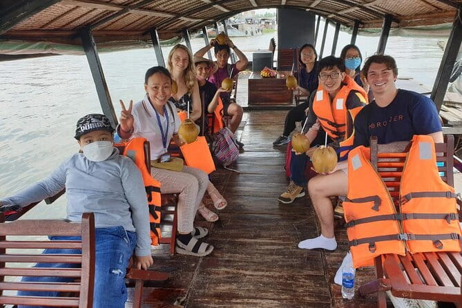 Sai Gon City Tour and Dinner On Cruise Half Day - Notre-Dame Cathedral and the Central Post Office: French-era details at night