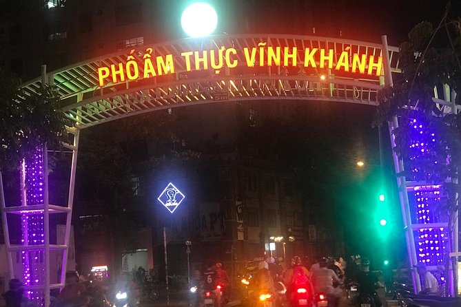 Saigon After Dark & Food Tour By Scooter - Stop 4: Ho Thi Ky Flower Market at night, plus sugarcane juice and Vietnamese pizza