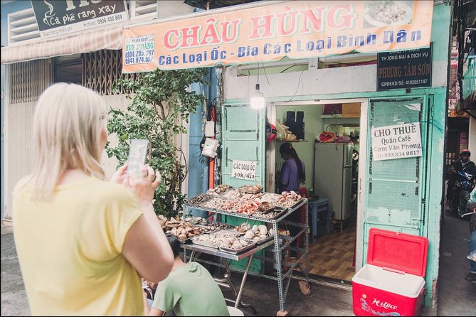 Saigon Authentic Walking Street Food Tour 12+ Tastings Included - Night markets and the biggest flower market at night