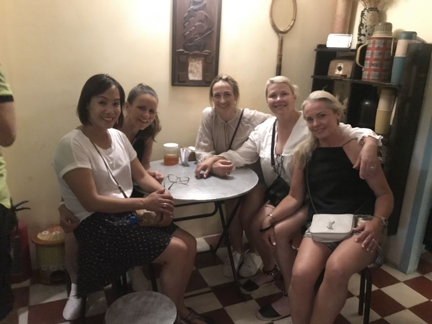 Saigon: Day-Night Sights & Local Food Tour l Female Option - District 4 finale and the big dinner moment: Vietnamese bread + tropical fruit smoothie