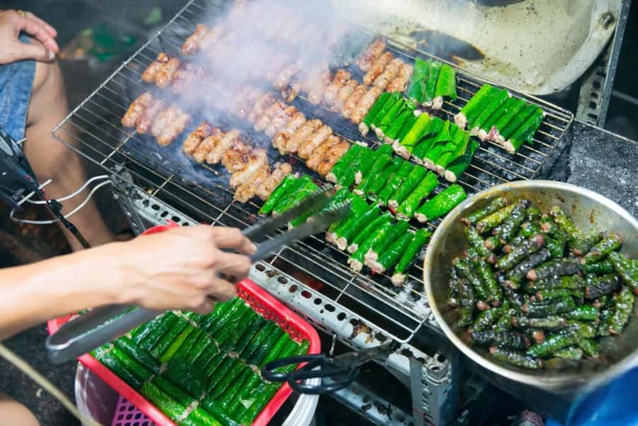 Saigon: Michelin Guide Food Tour with Ao Dai Female Riders - The Michelin-Verified Tastings Menu: What Each Stop Is About