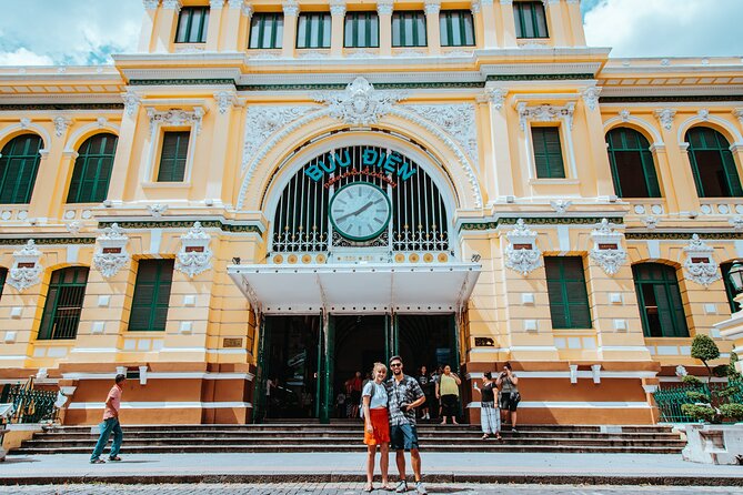 Saigon Sightseeing & Street Food Tour By scooter with Student - Jade Emperor Pagoda and the calm break in the middle