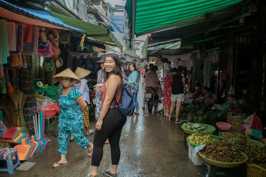 Saigon Unseen: Culture, Coffee, & Hidden Gems Motorbike Tour - Bình Tây Market and the viewpoint: shopping energy plus breathing room