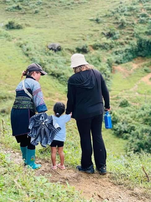 SAPA: 2 DAY TREK MOUNTAIN RICE FIELD WITH LINH'S HOMESTAY - Black Hmong Villages: Mong Du and Hang Da on Day One