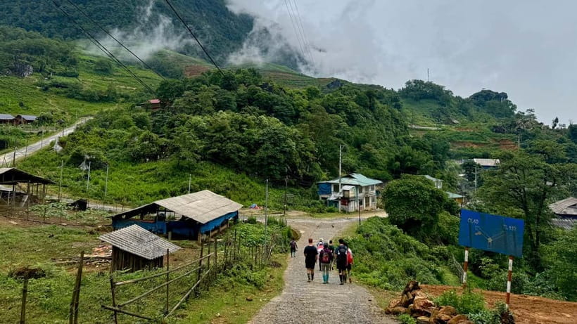 Sapa 2-Day Trekking Tour – Explore Villages & Scenic Trails - Picking Ta Van vs Hầu Thào: the route choice actually changes the trip