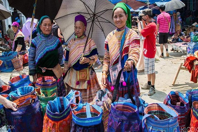 Sapa 2 Days 1 Night Bac Ha Market Tour (Overnight In Hotel) - Getting up early: Hanoi pickup and the Sapa transfer