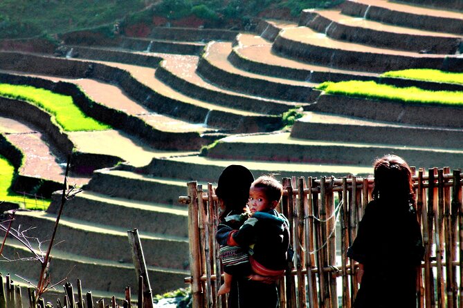 Sapa 2 Days 1 Night with Host Family (Free Motorbike) - Back to Hanoi: lunch, souvenir time, then the 15:00 bus