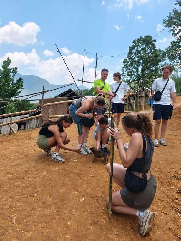 SAPA: 2 DAYS Walking & 1 night at Homestay with LOCAL GUIDE - Day 2: Giang Ta Chai Dao, Bamboo Forest, Ta Van, and Lao Chai