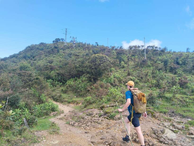 SAPA : Climb up to Fansipan mountain with LOCAL GUIDE - Why this Fansipan climb feels more real than a cable-car day
