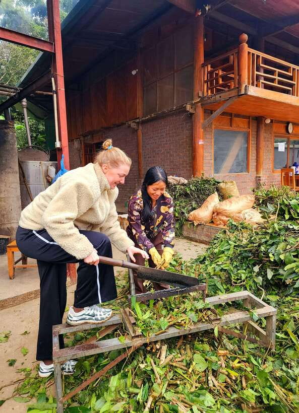 Sapa: Discover the Secrets of the Red Dao: A Healing Journey - Ma Tra and the Black H’mong stop: culture you can see in daily routines