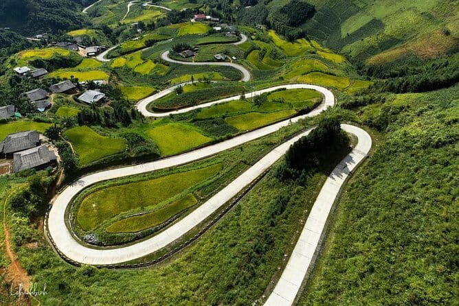 Sapa - Ha Giang Loop Tour 5 days 4 nights - Day 1: Hanoi Old Quarter to Ha Giang, then the calm of Du Gia