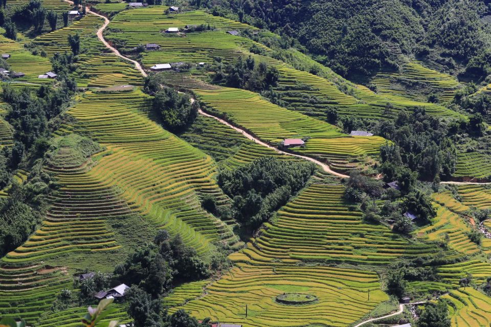 Sapa: Local Exploration on a Guided Motorbike Tour - Getting the pickup right and using your guide like a pro