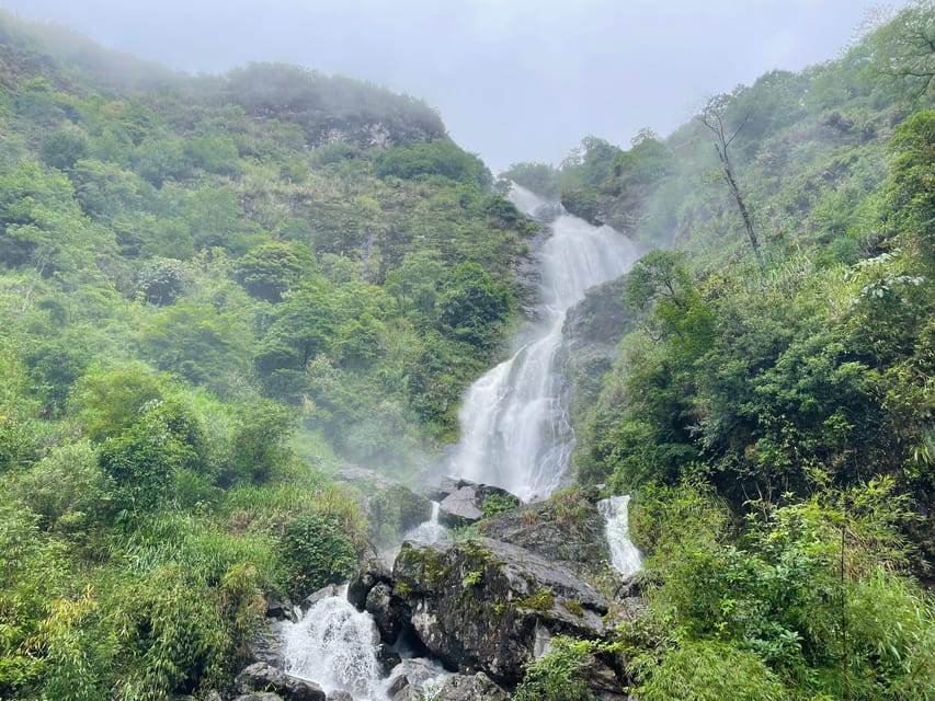 Sapa: Motorbike Tour 1 Day Visit Waterfalls & Local Villages - Lonely Tree (Haven Gate) and Muong Hoa Valley: where the photos actually work