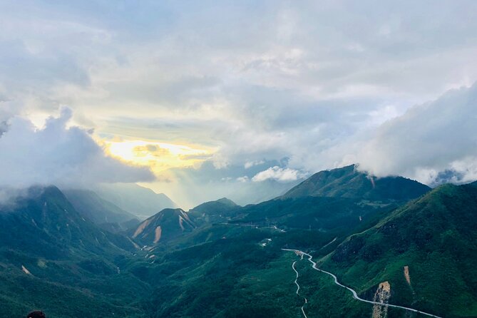 SaPa Motorbike Tour - Half day - Visit Waterfall - Stop 4: Rong May Glass Bridge (Admission Not Included)