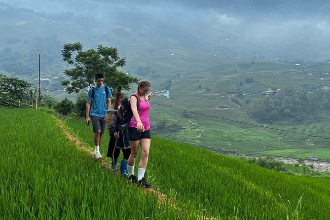 Sapa Mountain Escape: 2-Day Trekking, Rice Terraces & Homestay - Trekking comfort: how to pace yourself on mountain paths