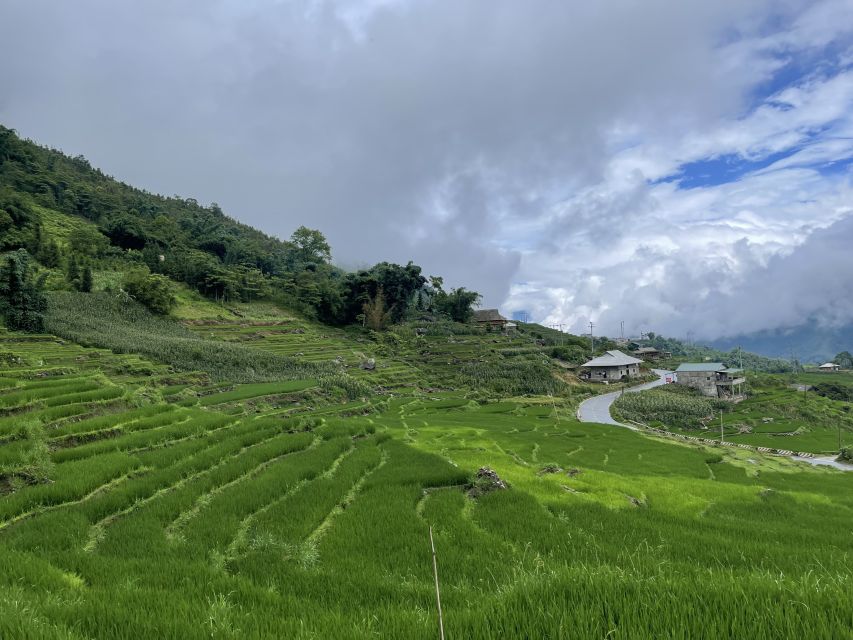 Sapa One Day Motorbike Tour - Lunch at a Hmong house: tasty, local, and filling