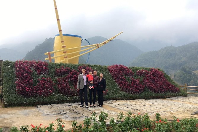 Sapa Private Trekking Through Rice Terraced Fields - 1Day - Stop 1: Y Linh Ho and the moment the terraces steal the show