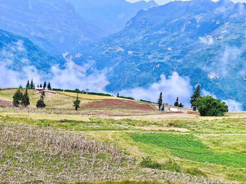 Sapa: Ta Phin Village Trek with Lunch and Bathing Experience - Timing, transport, and what the 9-hour day feels like