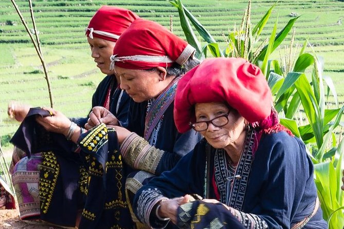 Sapa trekking 2days by bus from Hanoi ( over night in homestay) - Day 1: Lao Chai to Ta Van Village, the Valley Starts Here