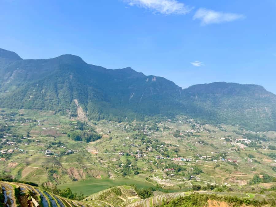 Sapa Trekking Private Tour With Ethnic Female Tour Guide - Private 4 Hours in Sapa: What You Actually Get for $30