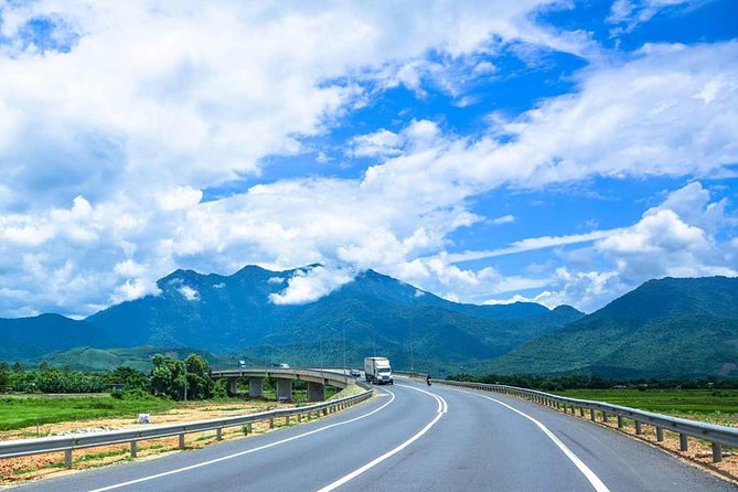 Scenic trip from Hue to Hoi An via Hai Van pass by car - A Hue to Hoi An drive that actually feels like sightseeing
