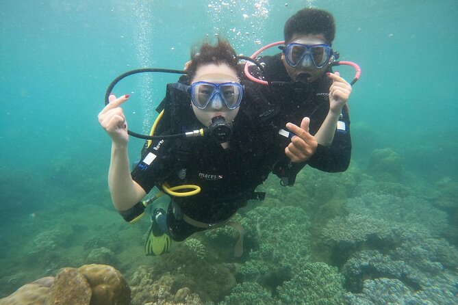 Scuba Diving Experience in Nha Trang Bay - Stop 2: Hon Mieu Island floating lunch break