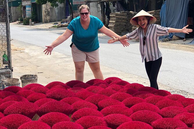 Secret Handicraft Villages of Hanoi ( Incense and hat Villages ) - Stop 2 in Chương: tea, conical hats, and hands-on making