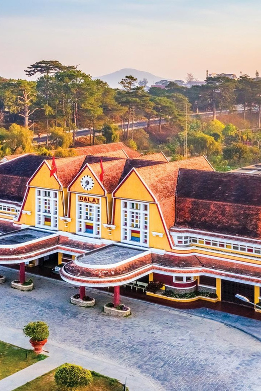 Secret Tour Dalat - Coffee plantation stop: more than a caffeine break