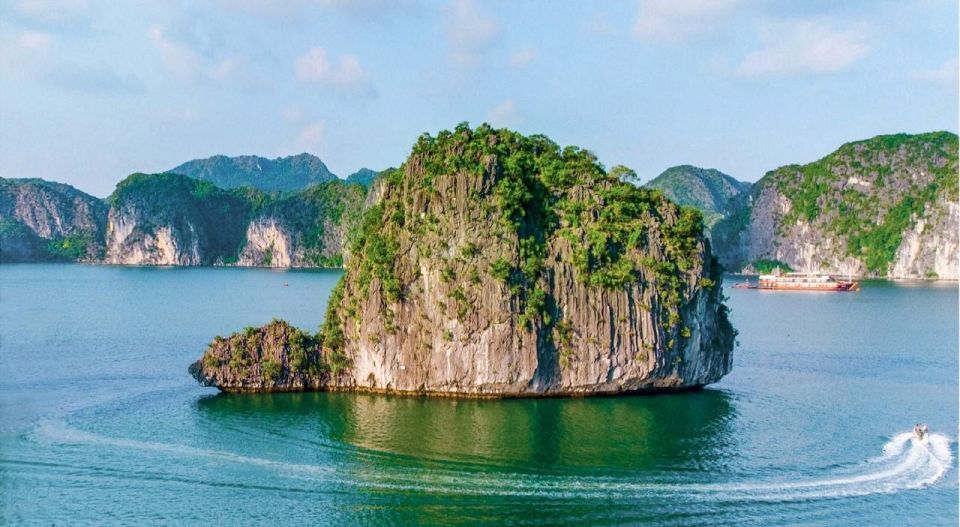 Self guided kayaking tours in less traveled Lan Ha Bay - Price and value: is $40 worth it?