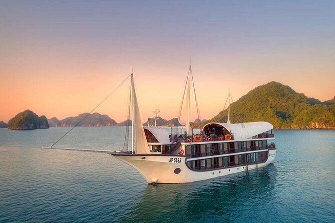 Sena Cruises Ha Long & Lan Ha Bay 3D2N - Viet Hai Village - Day 3: Frog Pond/Tra Bau kayaking, then back to Hanoi