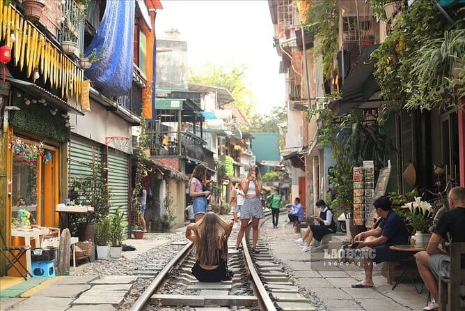 Shore Excursion Discovery Hanoi City from HaLong Bay Port - Hoan Kiem Lake and Cầu Thê Húc: Short Break, Big Views