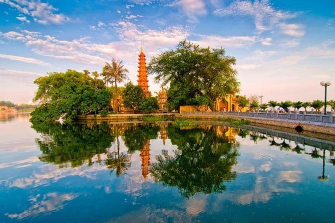Shore Excursion: Full-day Hanoi City Tour from Halong Port - The Included Lunch: often the real win